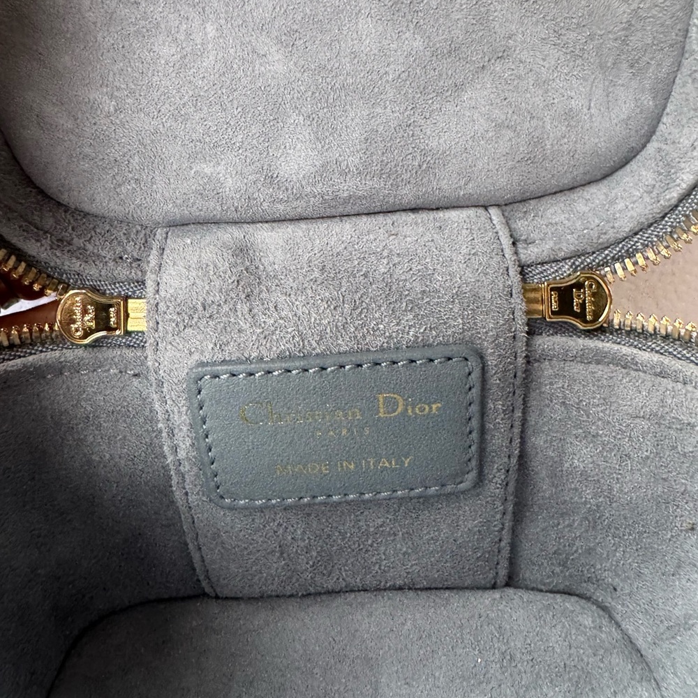 Christian Dior Micro Vanity Case - Picture 6 of 9